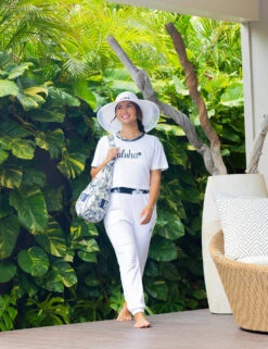 Island Design Collection Jogger: White